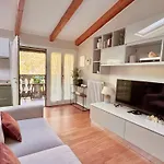 Pezzotti 12 Design In The Center Apartmán *